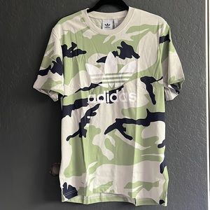 Adidas camp tee, size medium